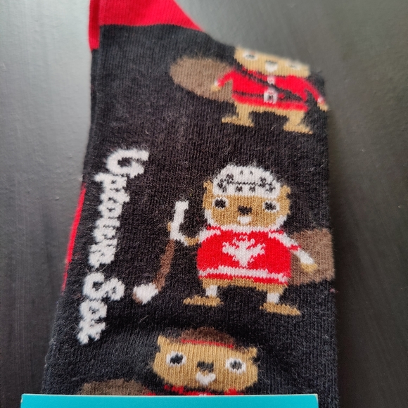 Uptown Sox | pattern - little Canadian 🦫 beavers hockey & a mountie - Picture 3 of 5